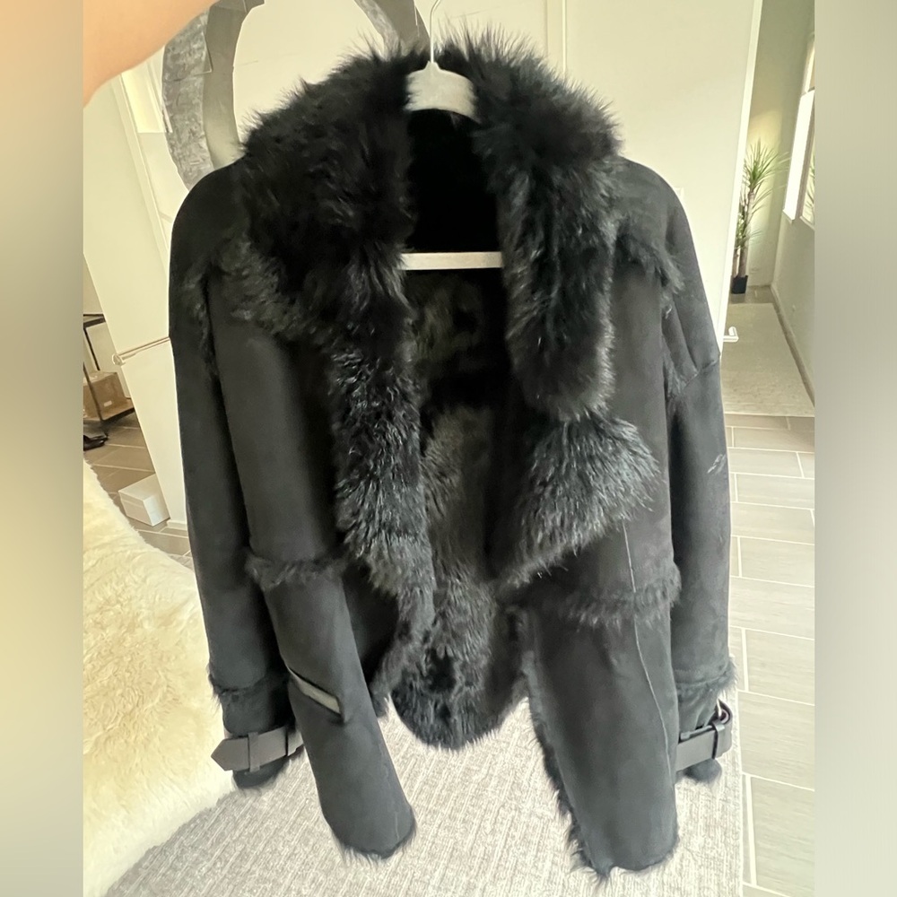 Gorgeous IRO Black Shearling Genuine Fur Size 36 Moto Jacket Coat